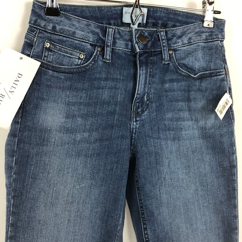 Jeans Girlfriend Medium Wash Size 26 NWT